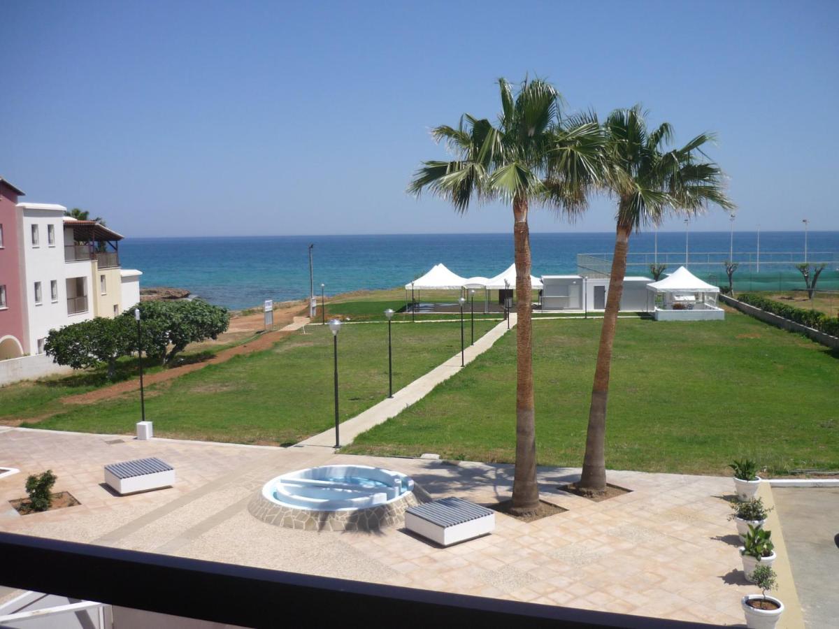 Penelope Beach Hotel Apts プロタラス 部屋 写真
