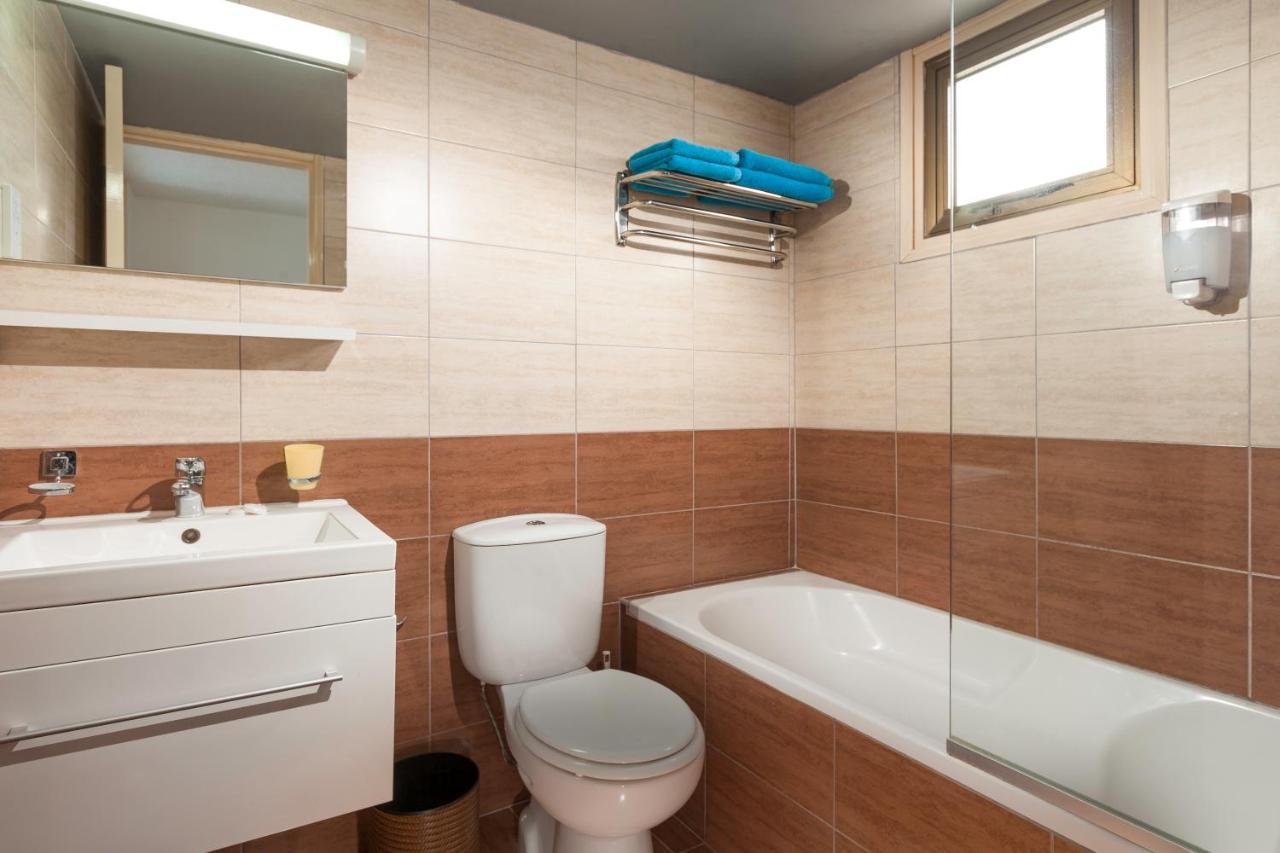 Penelope Beach Hotel Apts プロタラス エクステリア 写真