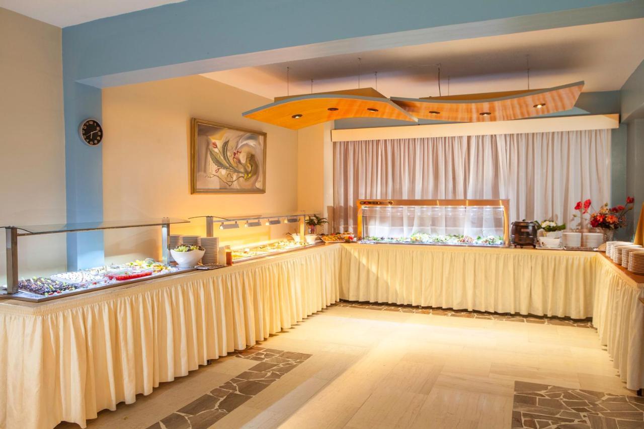 Penelope Beach Hotel Apts プロタラス エクステリア 写真