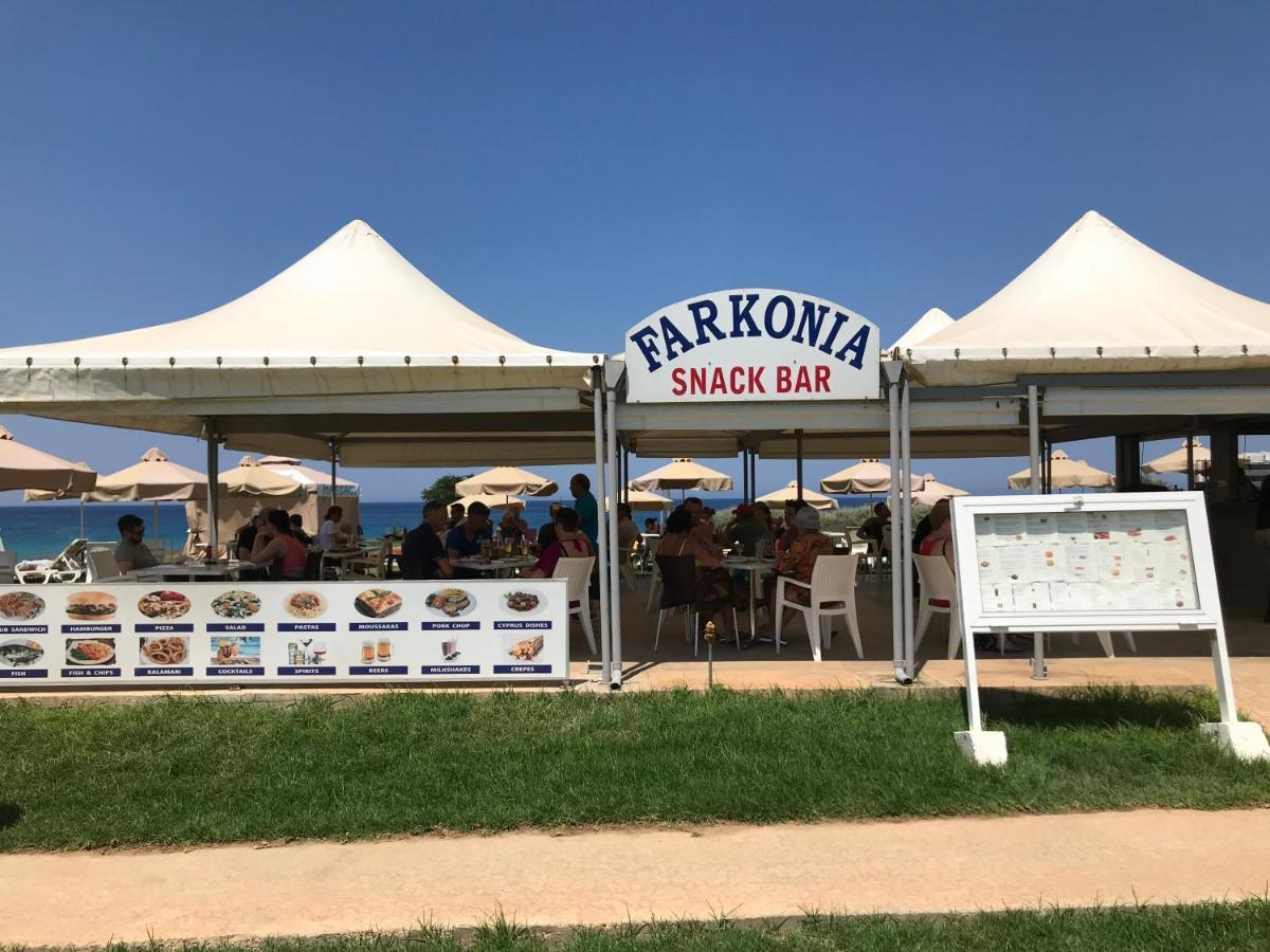 Penelope Beach Hotel Apts プロタラス エクステリア 写真